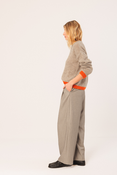 Indi & Cold: Bicolour Knitted Sweater - Beige