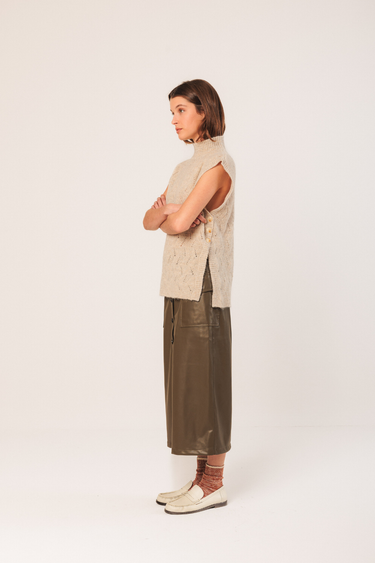 Indi & Cold: Crochet Vest - Ecru