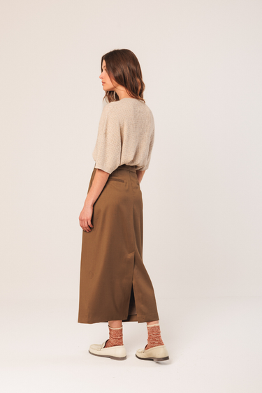 Indi & Cold: Short Sleeve Cable Knit Sweater - Beige