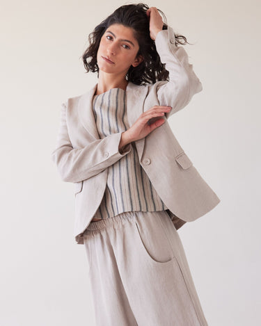 Eva's Sunday : Brooklyn Fitted Blazer - Stone
