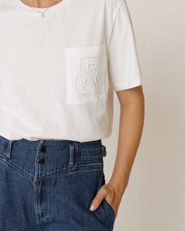 Indi & Cold : Pocket Logo Tee - White