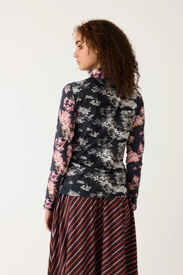 Nancybird : Sundew Skivvy - Hydrangea Splice