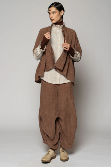 Dogstar : Ember Tuck Pants - Walnut
