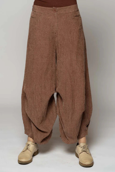 Dogstar : Ember Tuck Pants - Walnut