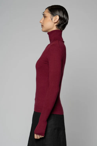 Dogstar : Sayuri High Neck - Pomegranat