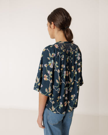 Indi & Cold : Smock Detail Shirt - Navy