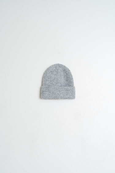 Indi & Cold: Colourful Knitted Hat - Grey Marle