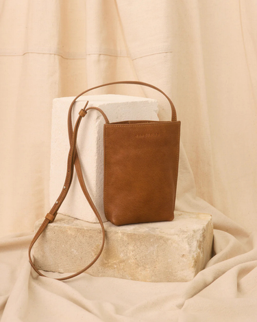Nancybird : Louanne Pouch – Ochre