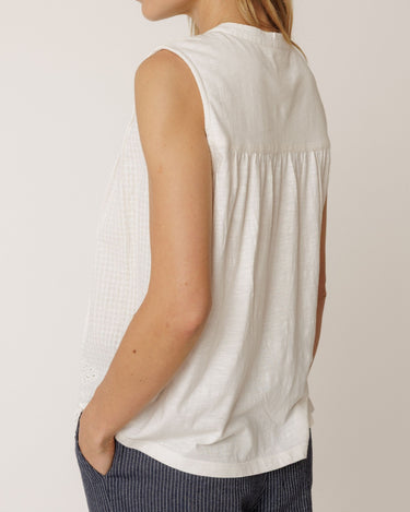 Indi & Cold : Combination Embroidered Tee - Ecru