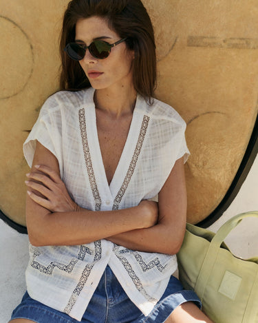 Indi & Cold : Inset Lace Shirt - Ecru
