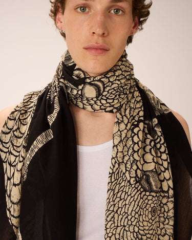 Inoui Editions : Scarf Caracat 100 - Black (100 x 190 cm)