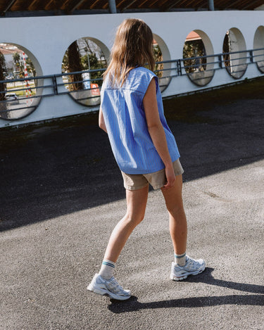 Indi & Cold : Sleeveless Cotton Shirt - Blue