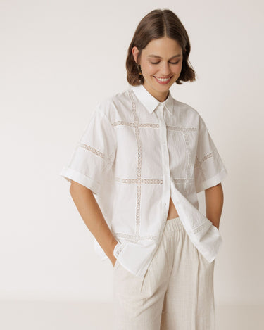 Indi & Cold : Lace Poplin Shirt - White