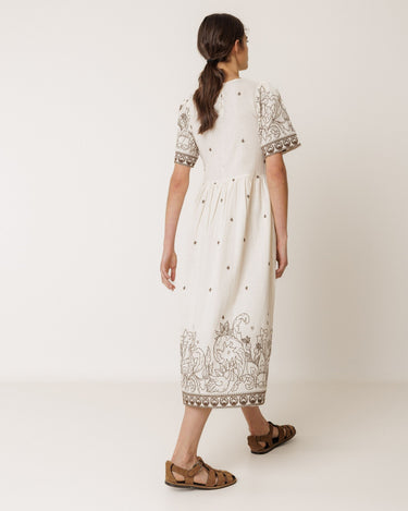 Indi & Cold : Embroidered Dress - Ecru