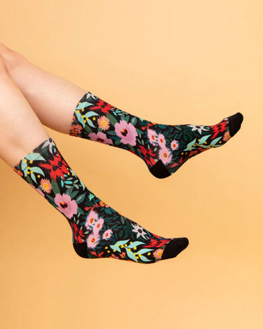 Julie White : Socks - Flower Dance