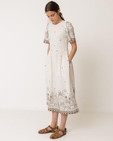 Indi & Cold : Embroidered Dress - Ecru