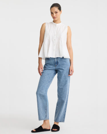Morrison : Devin Pintuck Shirt - White