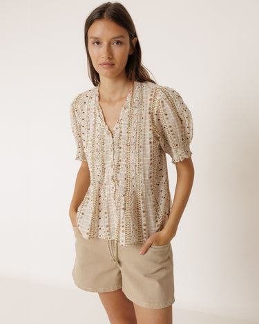 Indi & Cold : Micro Ruffle Shirt - Ecru
